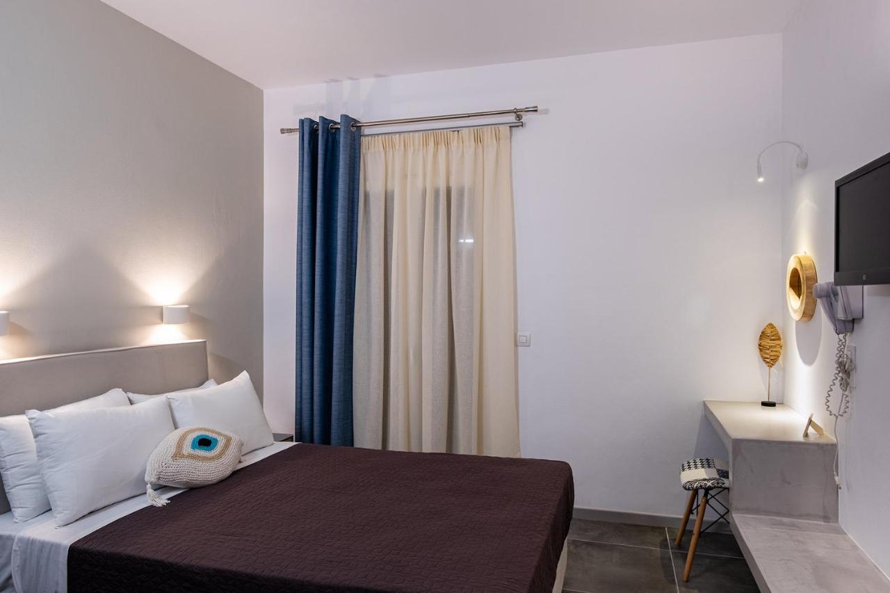 Dilion Hotel Парос Екстериор снимка
