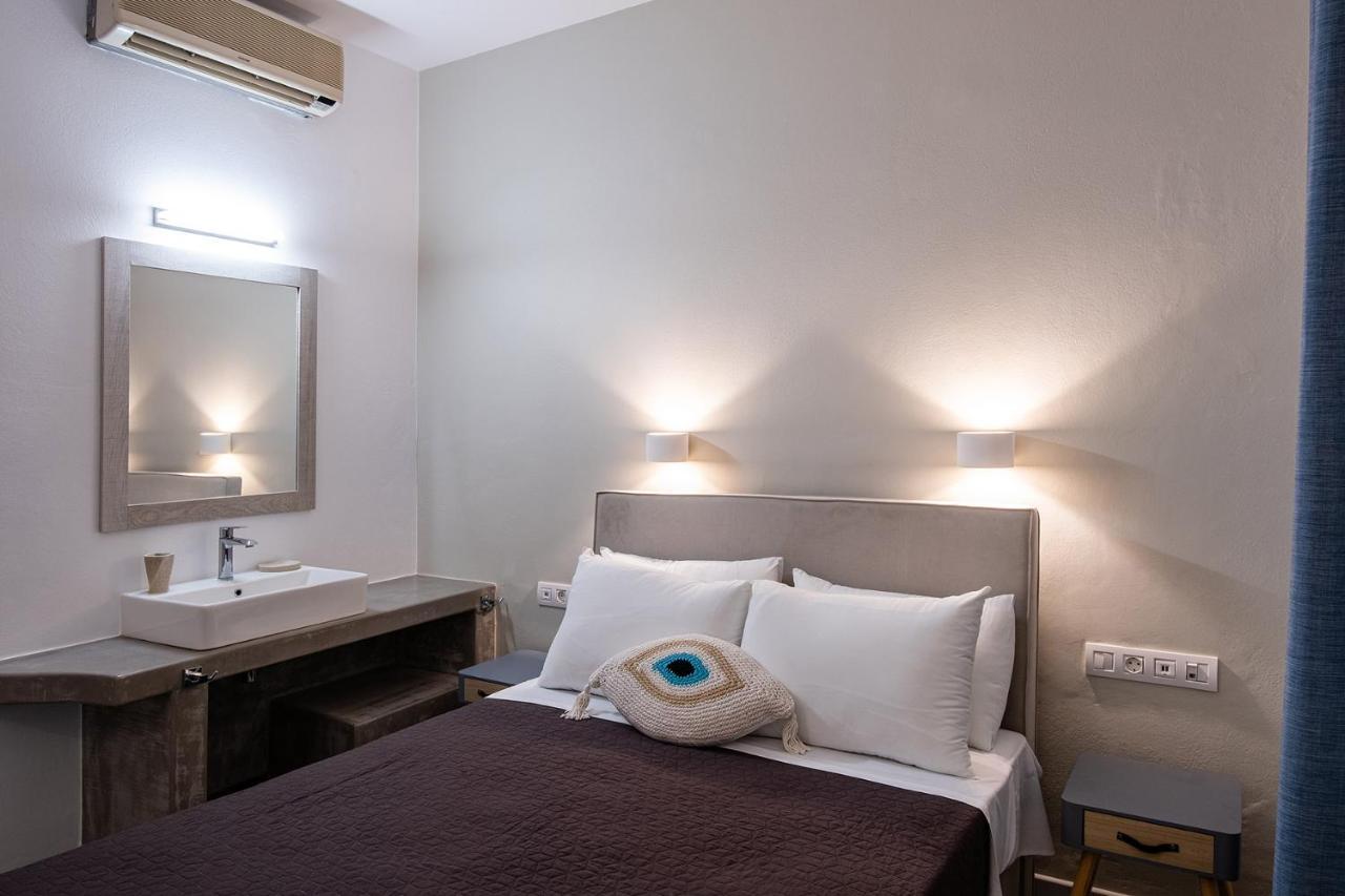 Dilion Hotel Парос Екстериор снимка