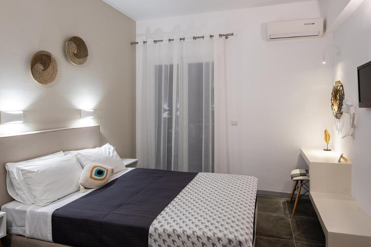 Dilion Hotel Парос Екстериор снимка