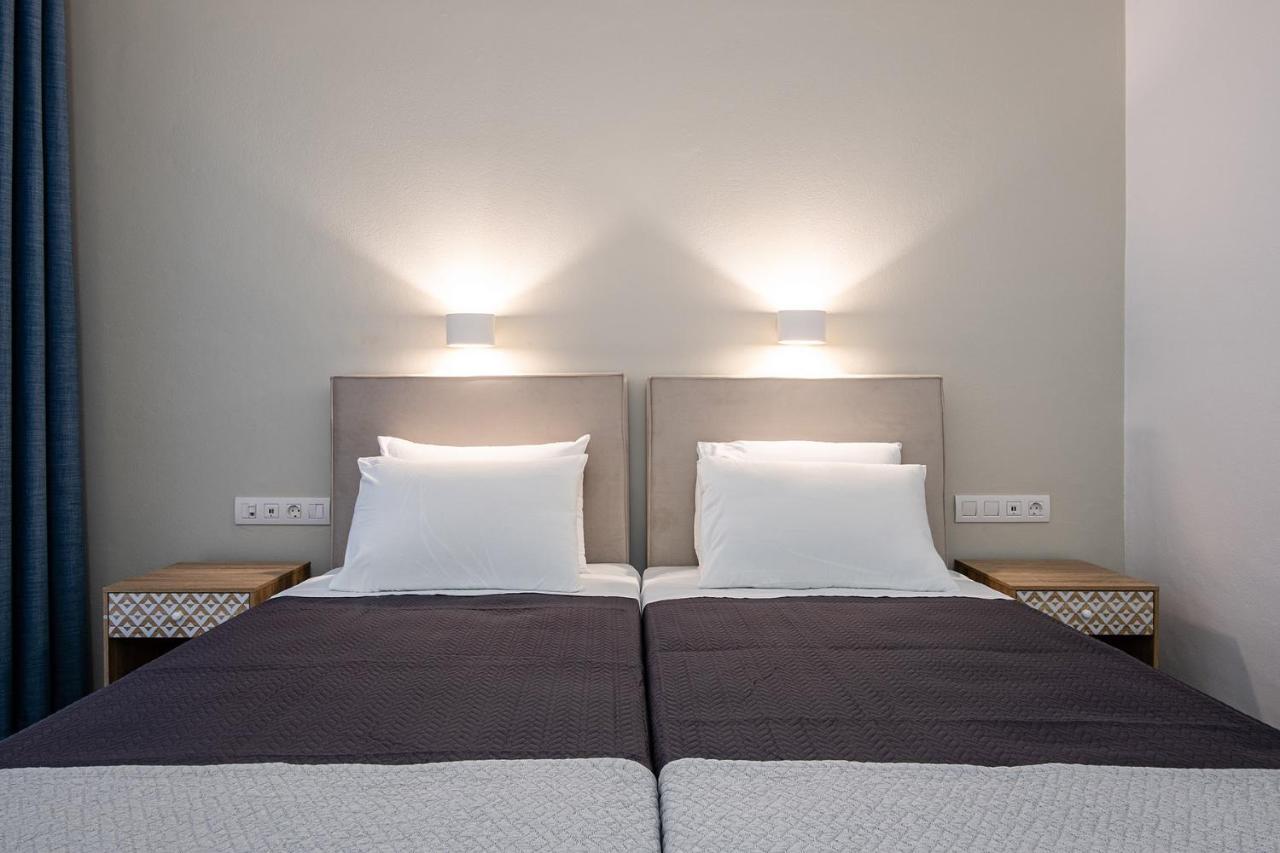 Dilion Hotel Парос Екстериор снимка