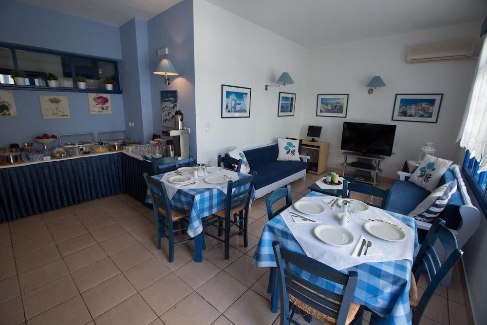 Dilion Hotel Парос Екстериор снимка