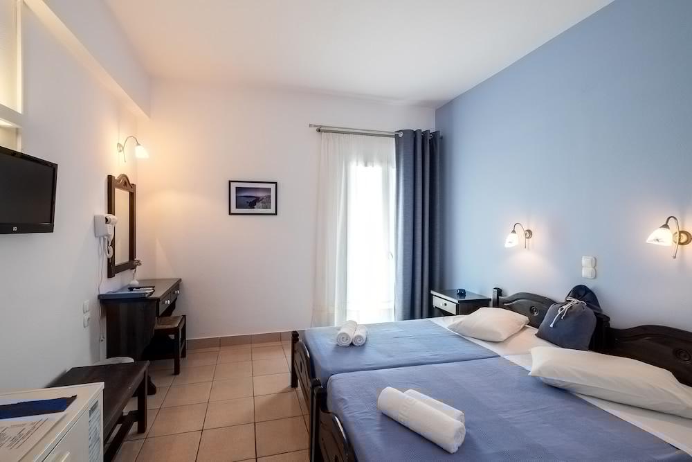 Dilion Hotel Парос Екстериор снимка