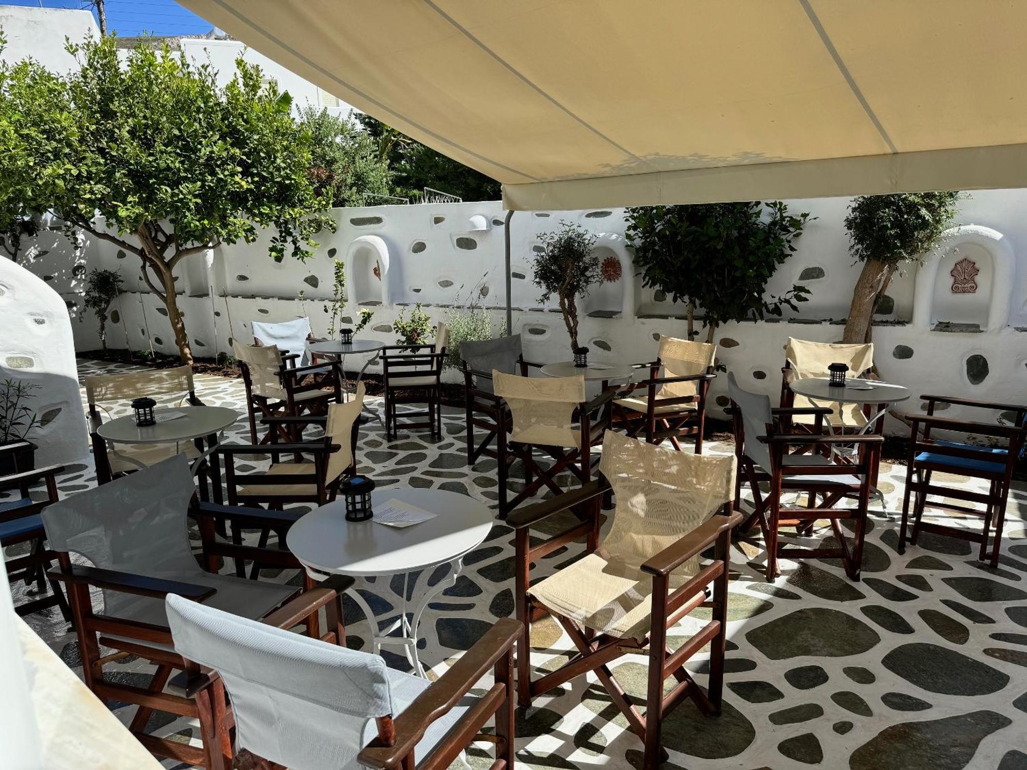 Dilion Hotel Парос Екстериор снимка