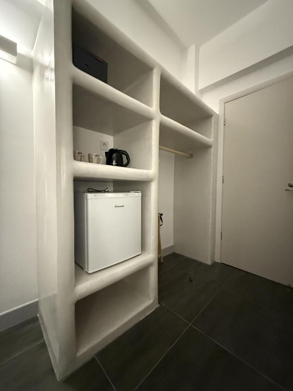 Dilion Hotel Парос Екстериор снимка